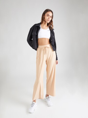 ROXY - Pierna ancha Pantalón deportivo 'RISE & VIBE' en beige