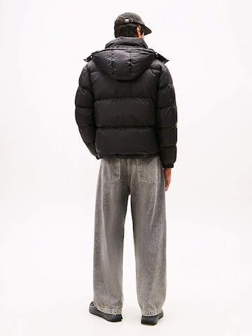 Tommy Jeans Vinterjakke 'Alaska' i sort