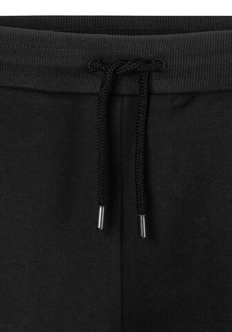 H.I.S Regular Shorts in Schwarz