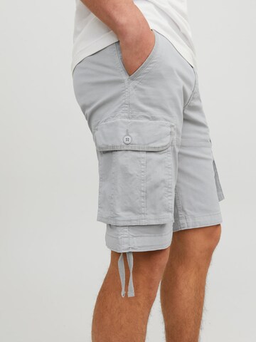JACK & JONES Ohlapna forma Kargo hlače 'Zeus' | siva barva