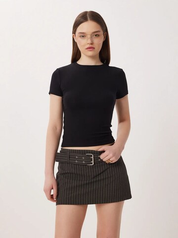 Maglietta 'T-Shirts' di Happiness İstanbul in nero