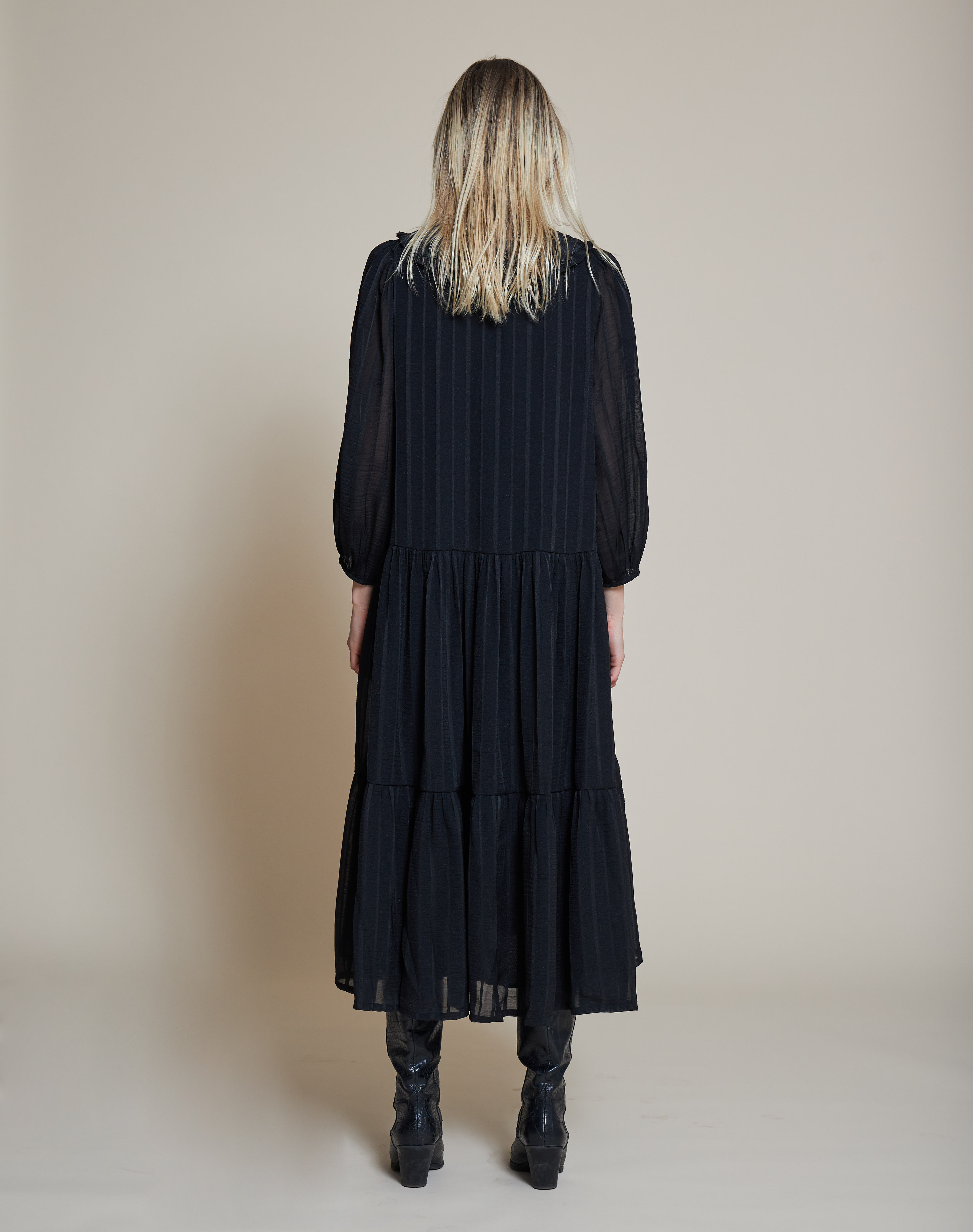 yopRU Odzież Stella Nova Sukienka koszulowa Nimi w kolorze Czarnym 