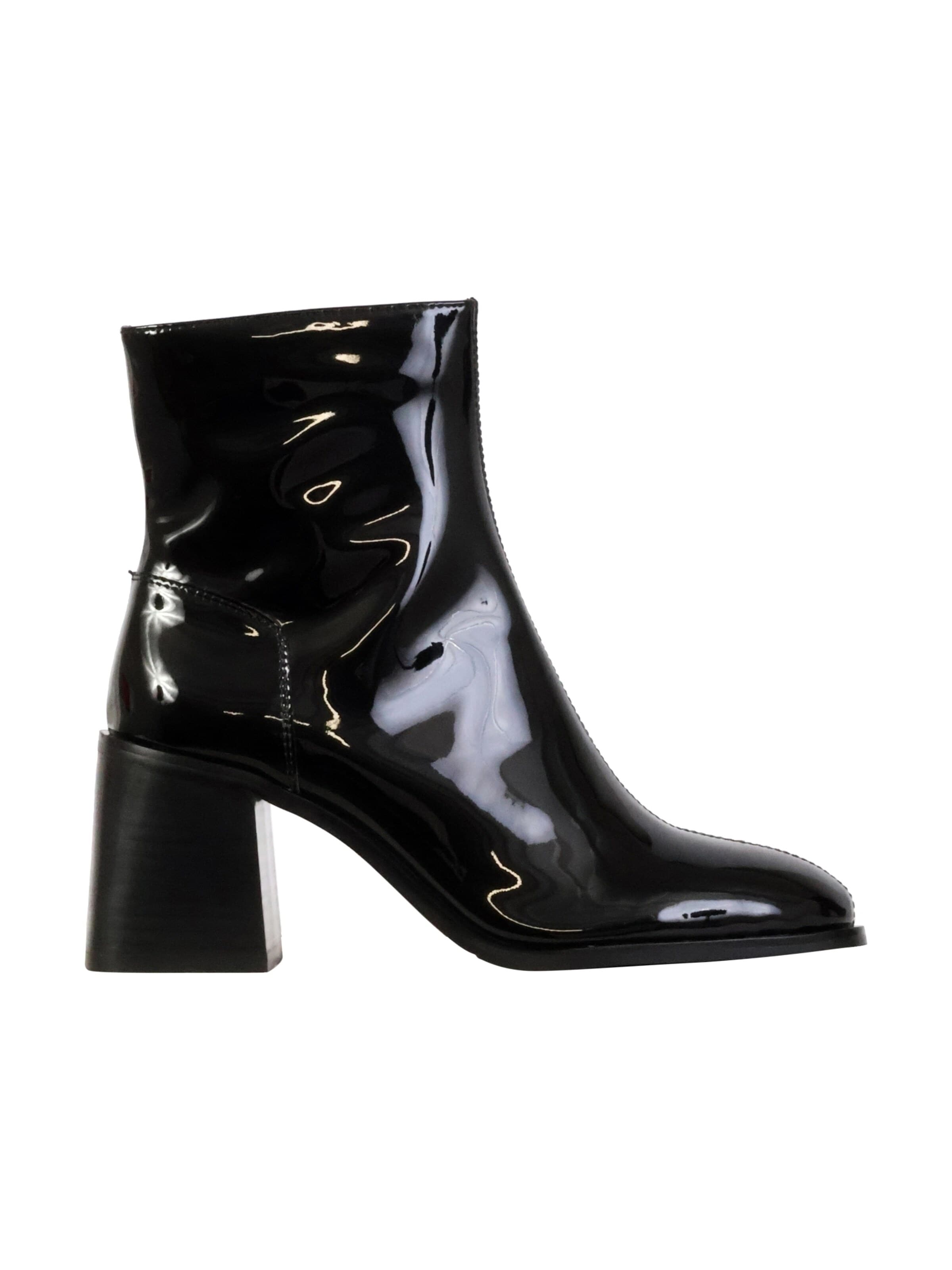 Bottines Emilie Karston en noir : devant