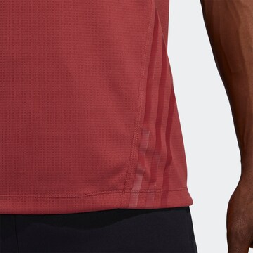 Coupe regular T-Shirt fonctionnel ADIDAS SPORTSWEAR en rouge
