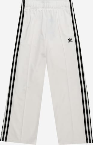 ADIDAS ORIGINALS Loose fit Trousers 'Adicolor' in White: front