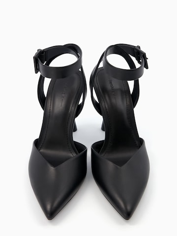 Bershka Slingback Pumps in Black