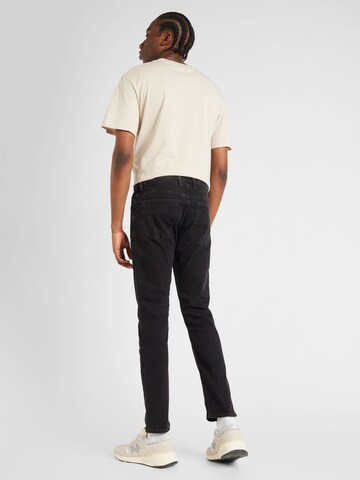 QS Slimfit Jeans 'Rick' i svart