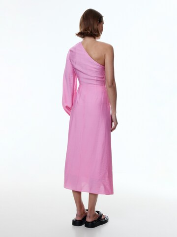 EDITED Kleid 'Tania' in Pink