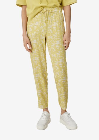 s.Oliver Tapered Trousers in Yellow: front