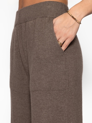 SASSYCLASSY Wide Leg Hose‌‌‌‌‌‌‌ in Grau