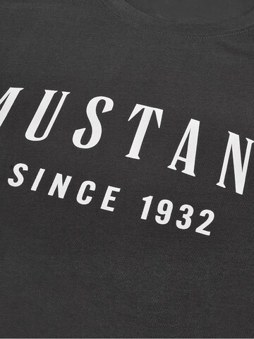 MUSTANG Bluser & t-shirts i blandingsfarvet