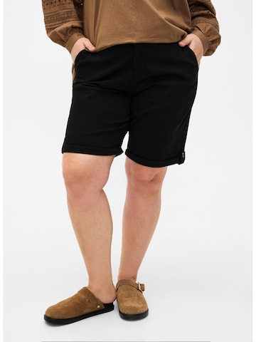 Zizzi Regular Shorts 'Jdarla' in Schwarz: predná strana