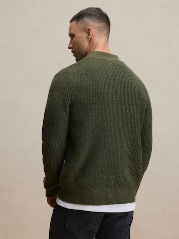 DAN FOX APPAREL Neulepaita 'Gabriel' värissä vihreä