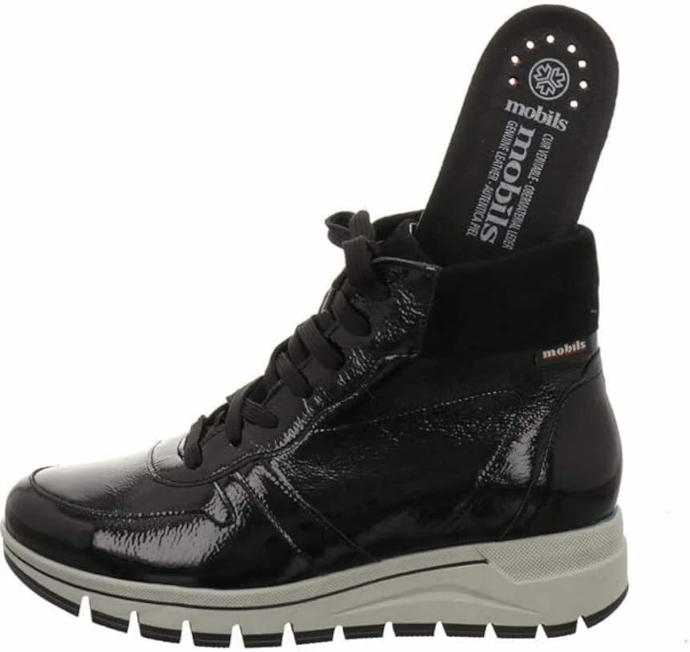 MEPHISTO Lace-Up Boots in Black