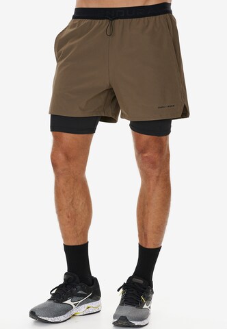 ENDURANCE Regular Shorts in Grün: predná strana