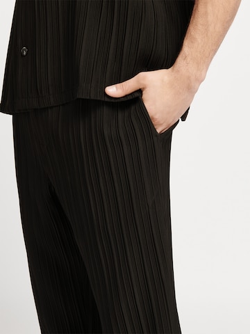 Casa Mara Regular Trousers 'Mara' in Black