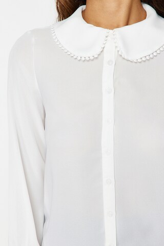 Chemisier Trendyol en blanc