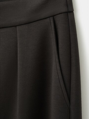 Wide Leg Pantalon à pince 'GUESI' MANGO en marron