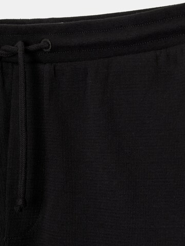 Pull&Bear Ohlapna forma Hlače | črna barva