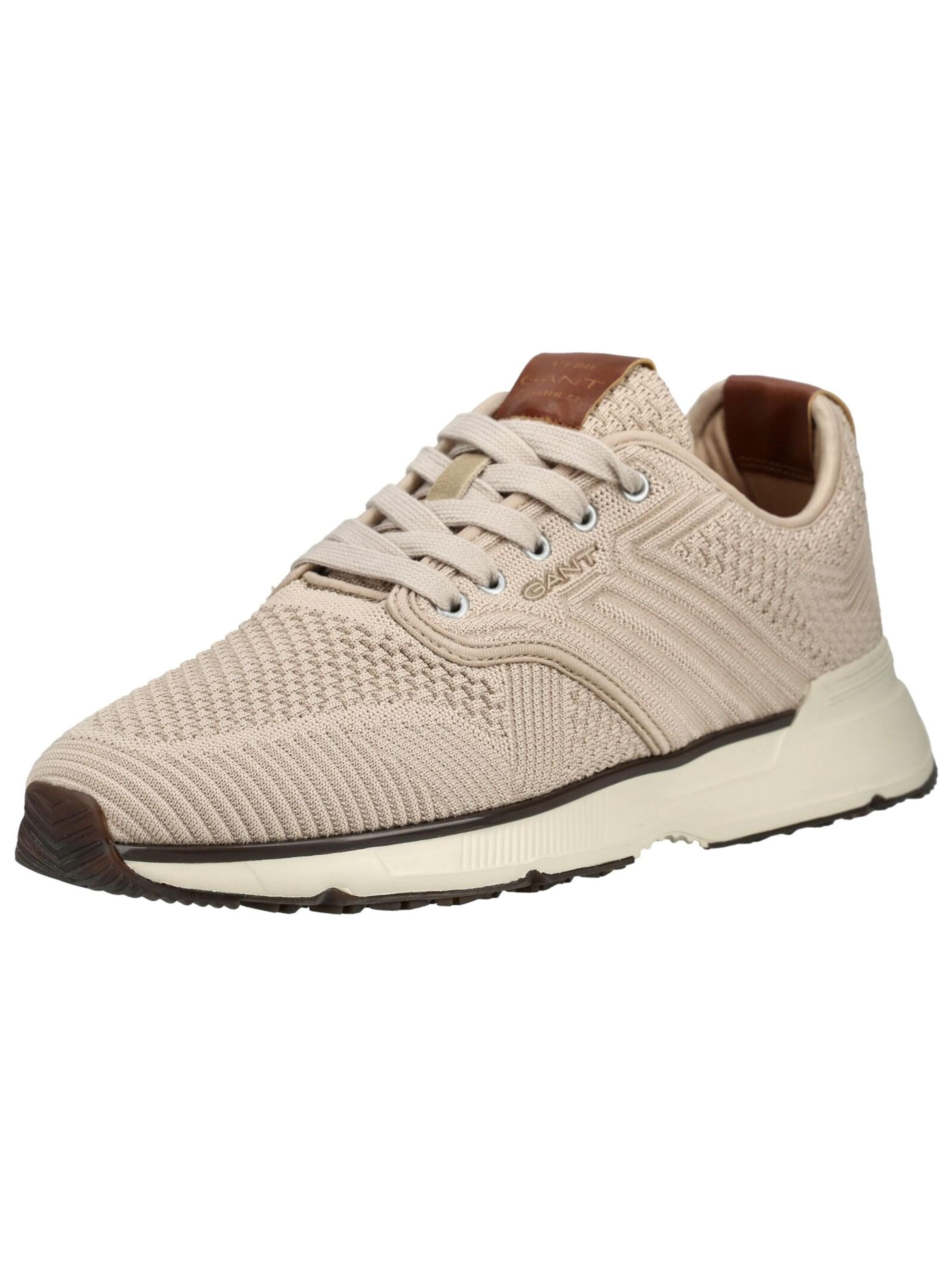 Baskets basses GANT en beige : devant