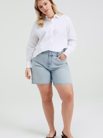 WE Fashion Blouse in White