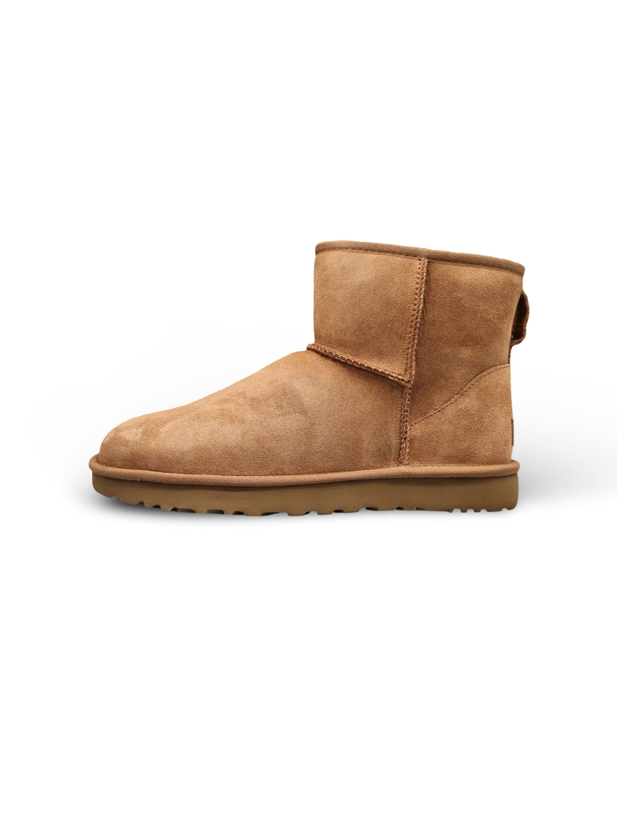 UGG Boots 'UGG Classic Mini II Boot Chestnut'‌‌‌‌‌ in Braun: Vorderseite