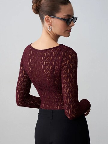 Dilvin Shirt in Red