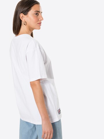 T-shirt 'Mountain Sport' Superdry en blanc