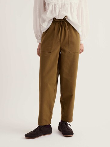 Seasalt Cornwall Regular Trousers 'Sholl' in Green: front