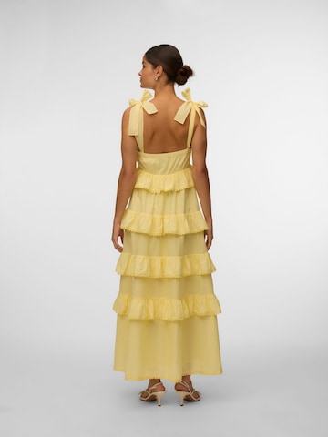 VERO MODA - Vestido 'VMDOLORES' en amarillo
