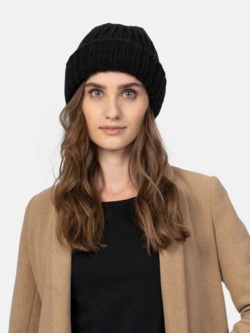 Bickley + Mitchell Beanie in Black