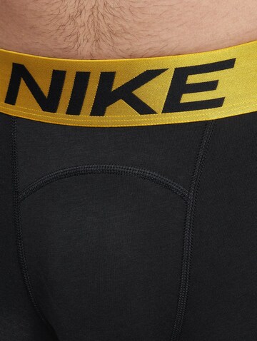 NIKESportske gaće - crna boja