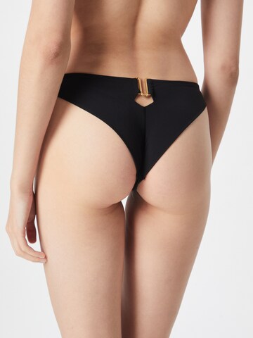 Slip costum de baie de la Chantelle pe negru