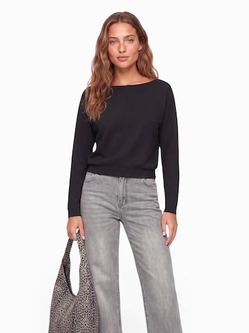 ABOUT YOU Shirt 'Inka' in Black: front