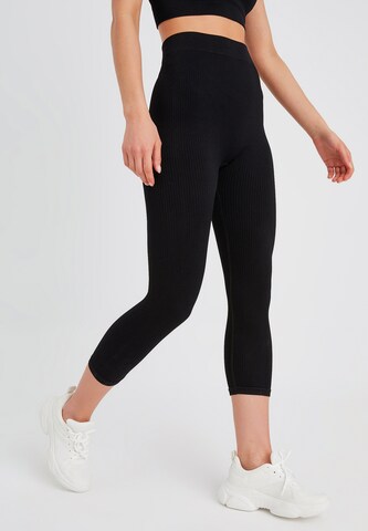 Leif Nelson Skinny Pants in Black