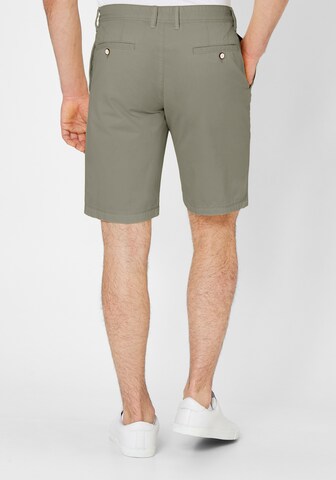 REDPOINT Regular Shorts in Grün