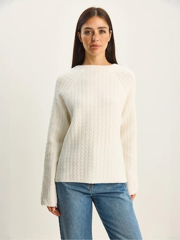 Bianco Lucci - Pullover em branco: frente
