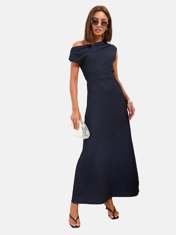 Friends Like These Kleid in Blau: Vorderseite