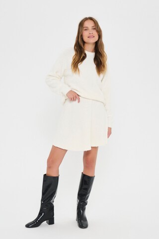 SAINT TROPEZ Rok 'SZGela' in Wit