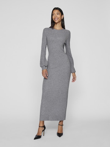 Robes en maille VILA en gris