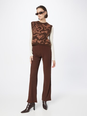 Regular Pantalon NLY by Nelly en marron