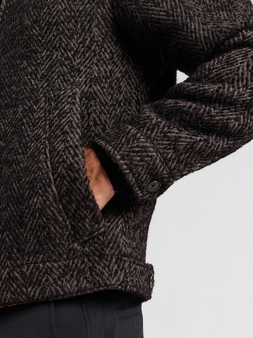 Abercrombie & Fitch Prechodná bunda - Hnedá