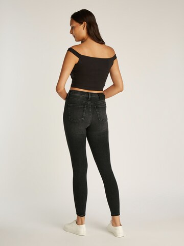 Calvin Klein Jeans Skinny Jeans in Black