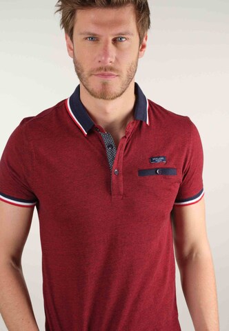 T-Shirt 'Drexler' Deeluxe en rouge