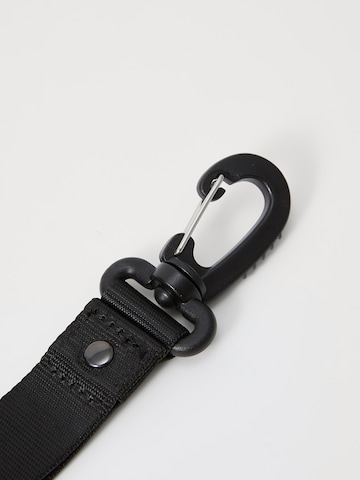 ARMANI EXCHANGE Toaletna torbica | črna barva