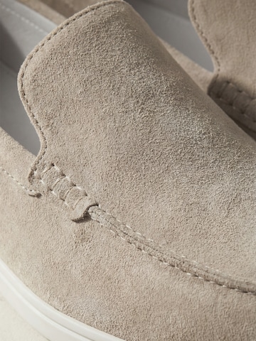 Vercate Slip-ons 'Florence' in Beige