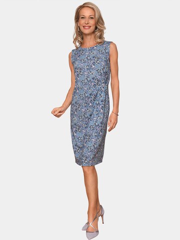 Goldner Dress in Blue: front