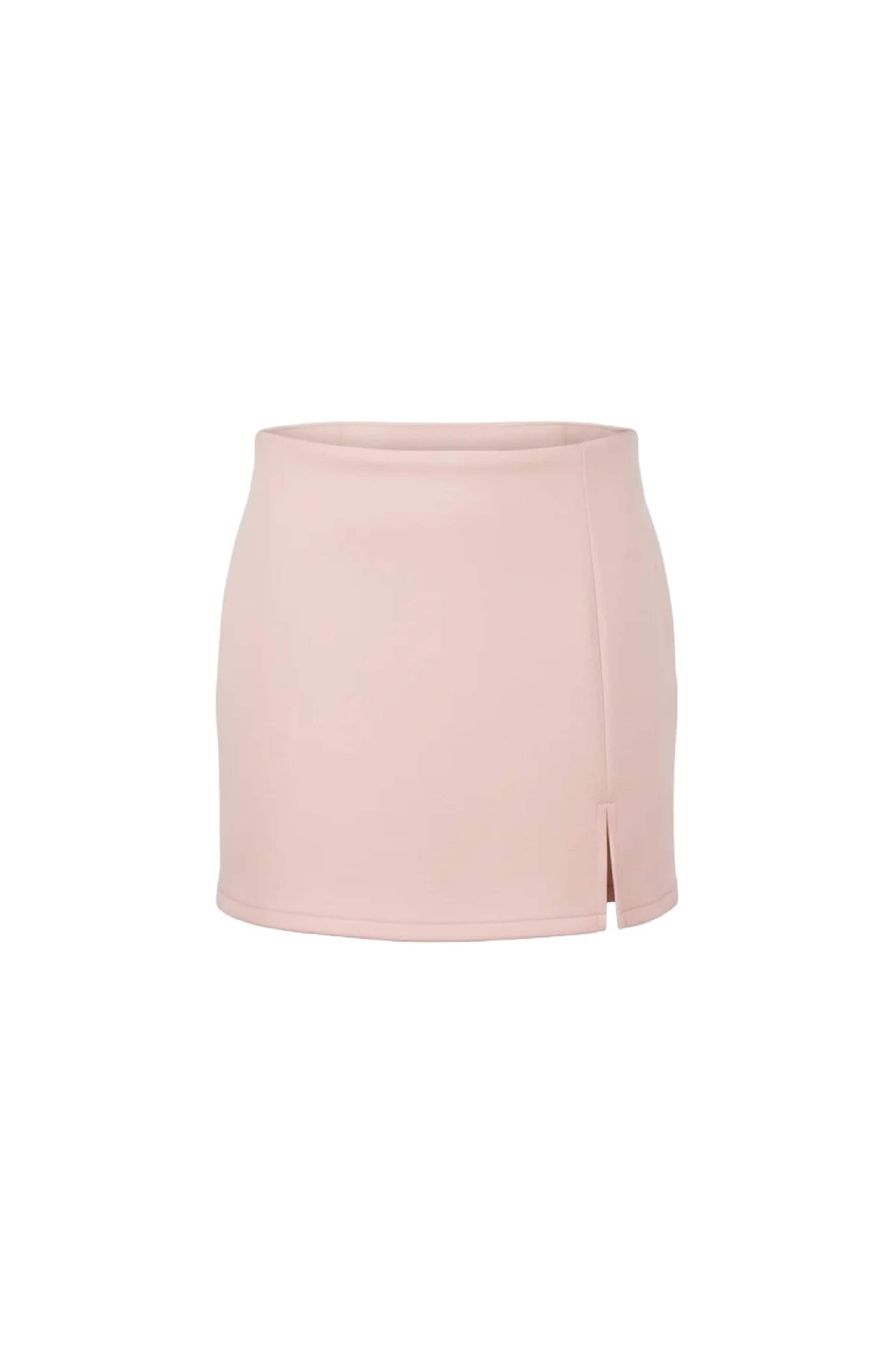 Alexa Dash Skirt in Pink: front
