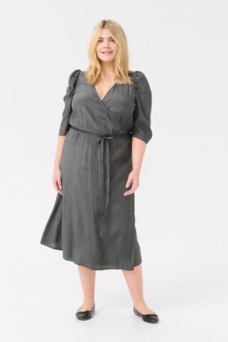 Robe 'Miri' KAFFE CURVE en gris : devant