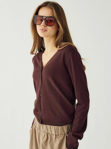 Noella Neulepaita ' N-Marg Knit Cardigan ' värissä ruskea: etupuoli